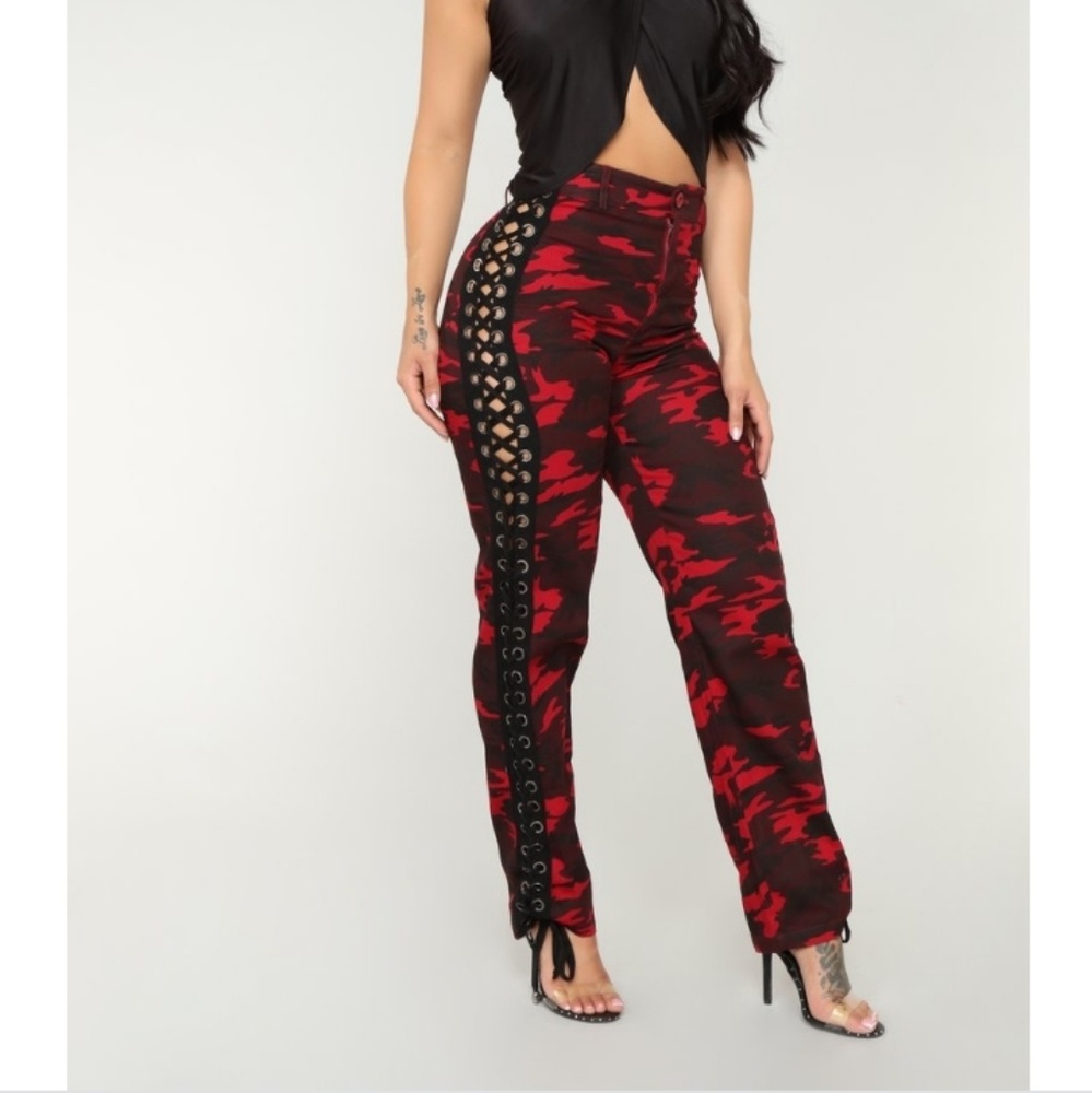 Lace up cargos-RED
